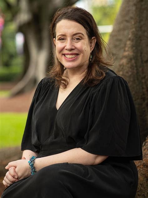 Julia Quinn .